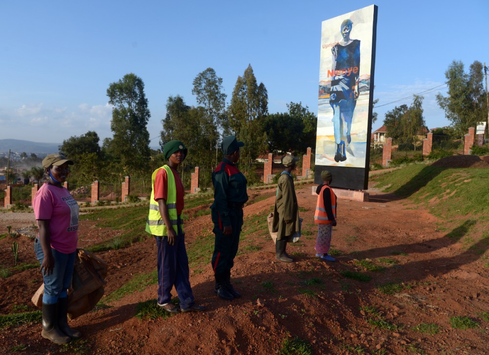 Hommes debout Rwanda